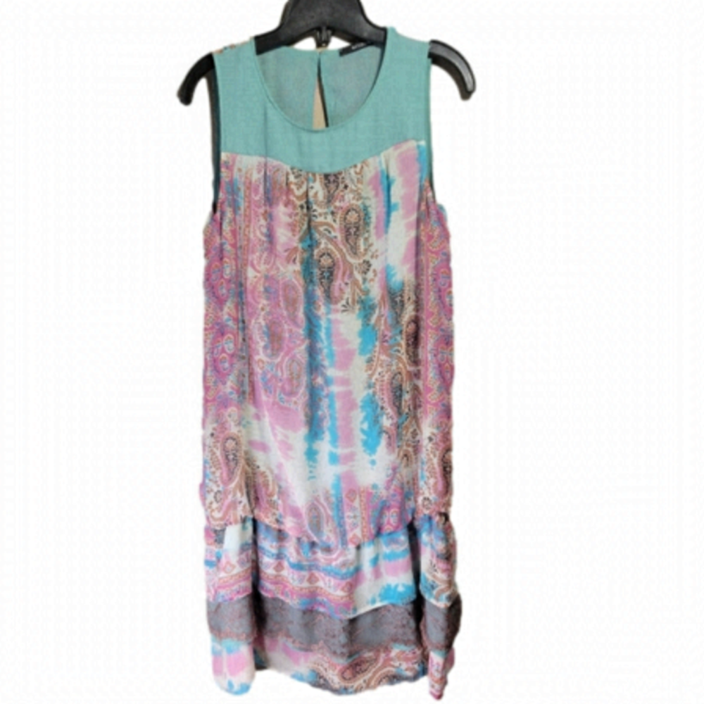 SFIZIO made in Italy large multi patterned pasliy with lace details sleeveless